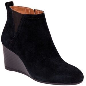 Vionic Paloma size 11 black suede leather wedge bootie boots